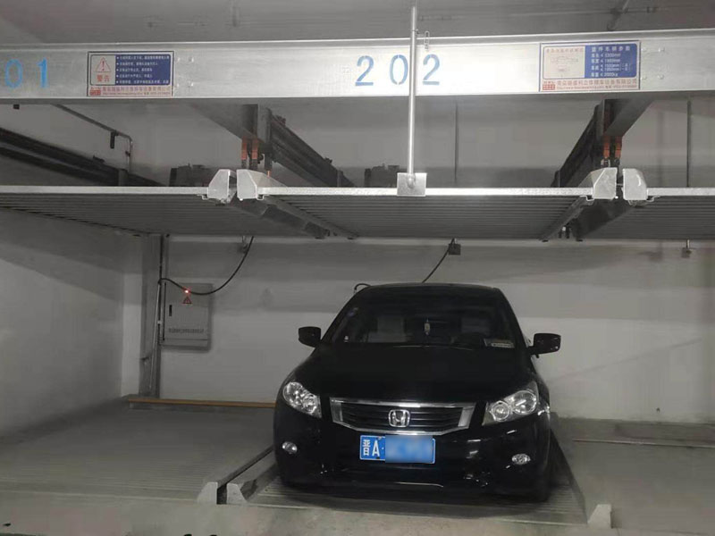 上(shang)林軒立體停車(che)設(she)備項(xiang)目  